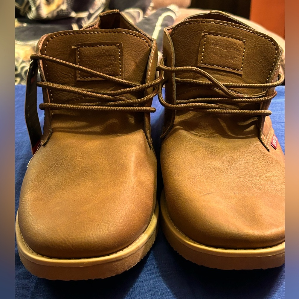Chukka style Levi Strauss boots. Brown size 12 New with tags